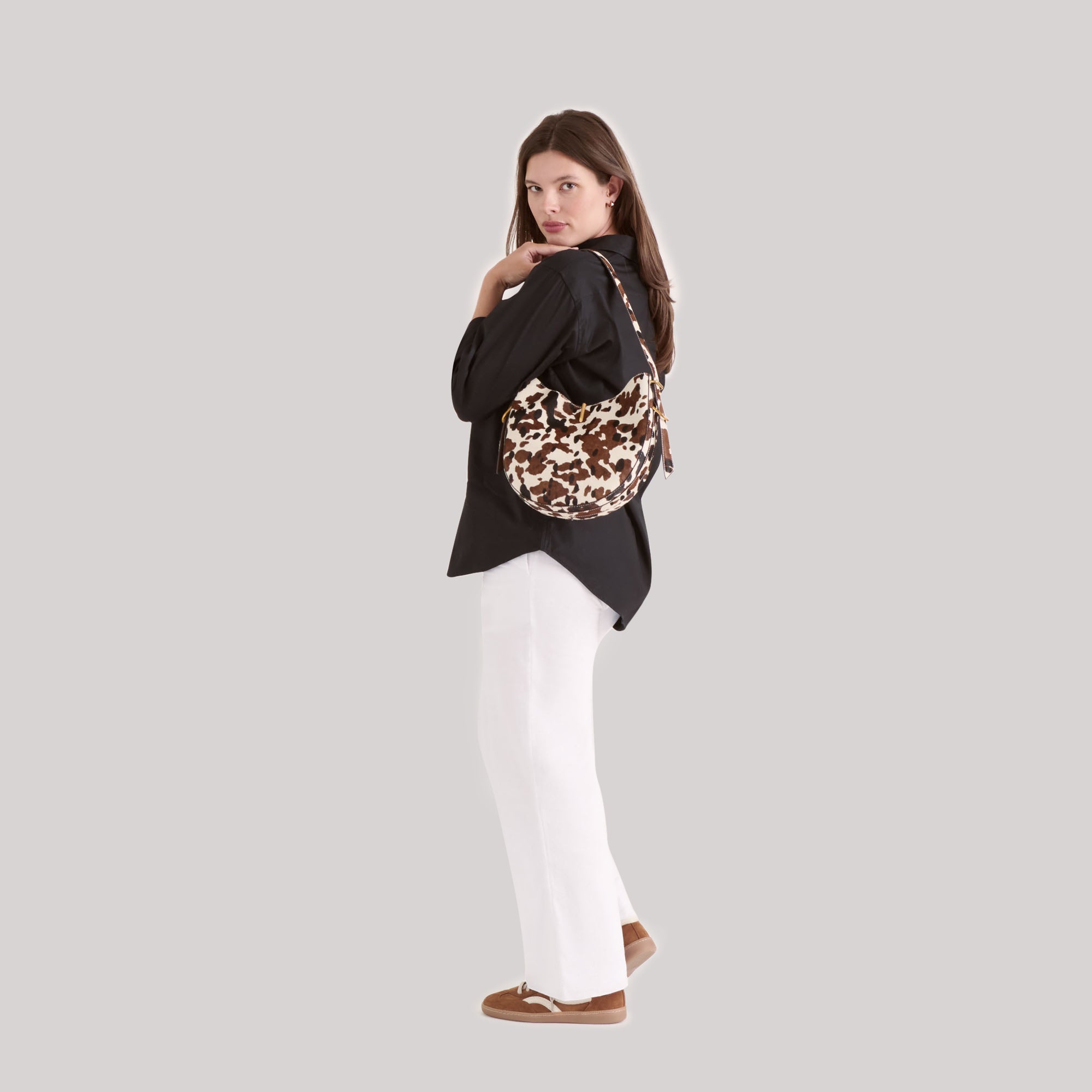 DOLCEVITA-SHOULDERBAG_BREE_COCOACALFHAIR_2_6f2c9df2-6c5c-49e3-9000-caddc6424069-1.jpg